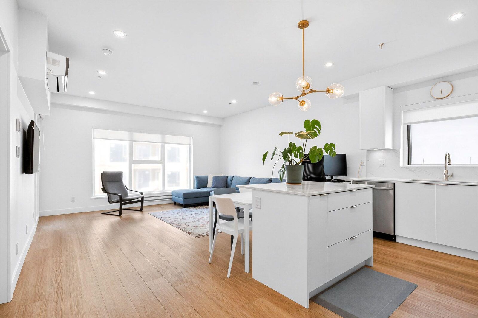 Property Photo:  2331 Kelly Avenue 301  BC V3C 1Y3 