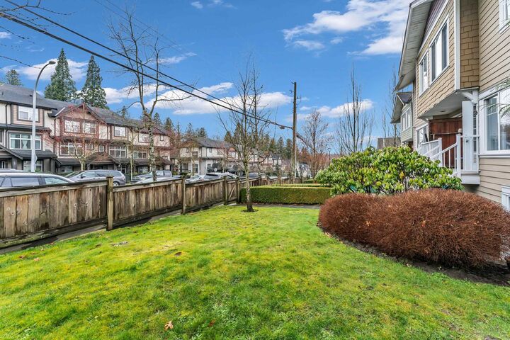 Property Photo:  6110 138 Street 6  BC V3X 3V6 