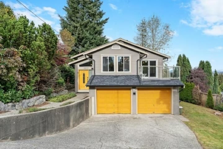 Property Photo:  2217 Hillside Avenue Up  BC V3K 1L3 