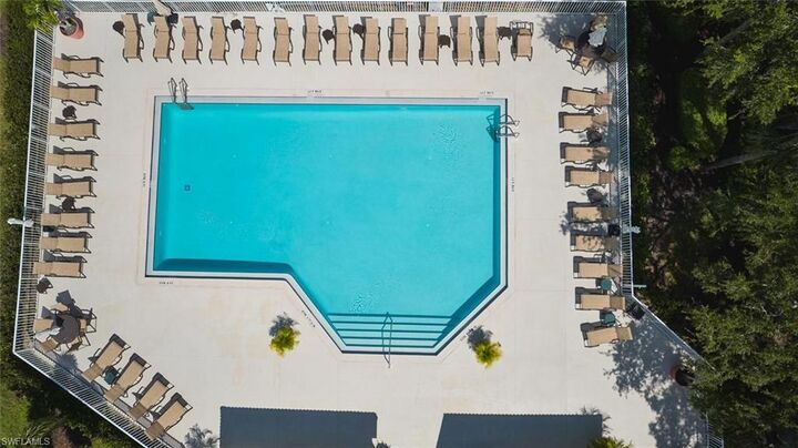 Property Photo: 16441 Millstone Cir 204 FL 33908