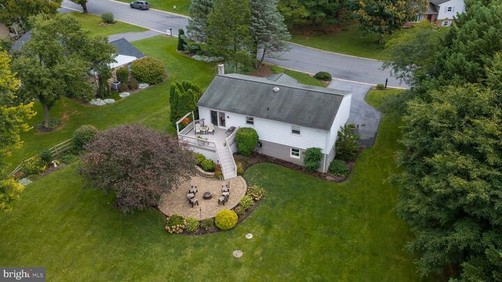 Property Photo: 18 Pinewood Avenue PA 17522