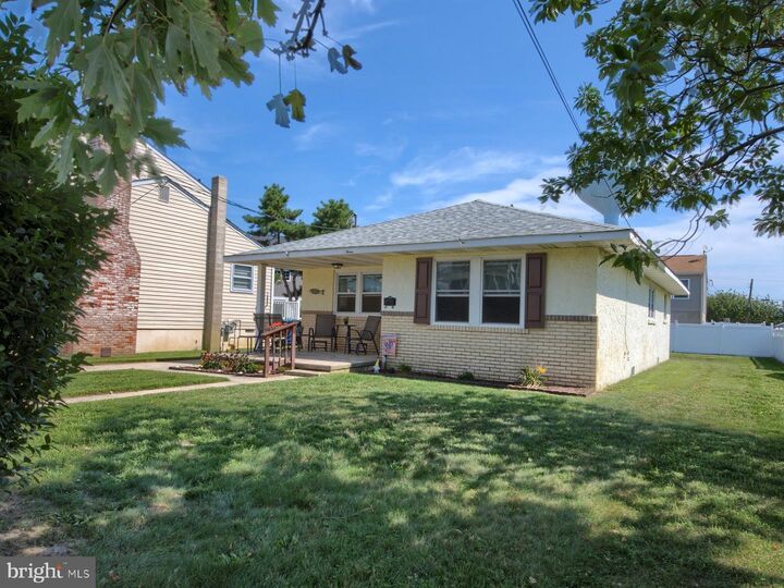 Property Photo:  3 Girard Place  NJ 08203 