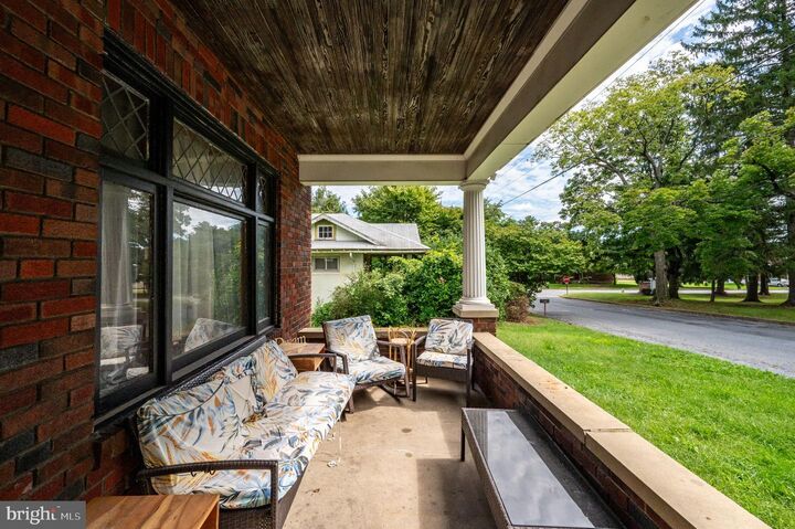 Property Photo: 711 Greenway Tc Terrace PA 19607