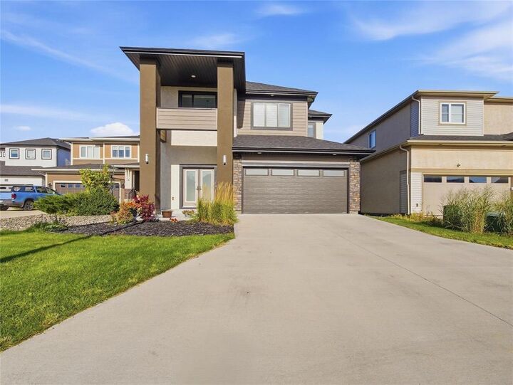 Property Photo: 15 Bakersfield Court MB R3Y 0X4