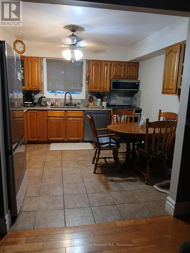 Property Photo:  431 Angus Avenue  ON P1B 7L9 