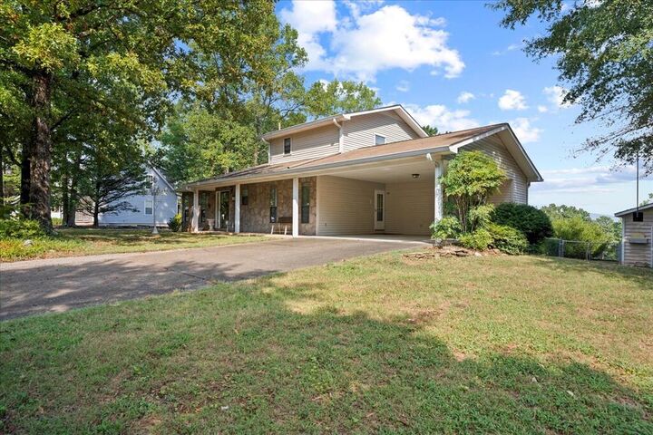Property Photo:  2606 Hill View Drive  GA 30721 