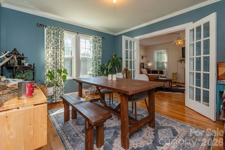 Property Photo:  403 Fairview Drive  NC 27292 