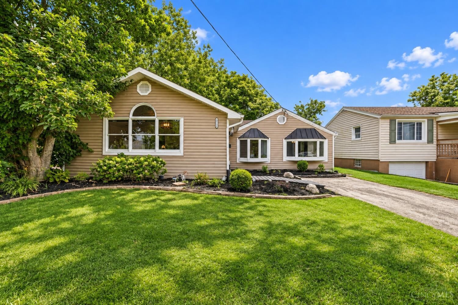 Property Photo: 8914 Cherry Street OH 45242