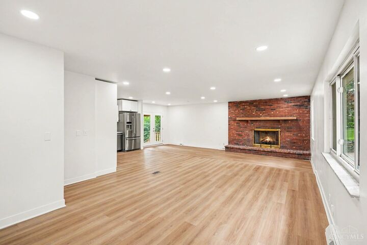 Property Photo: 8018 Bridgetown Road OH 45002