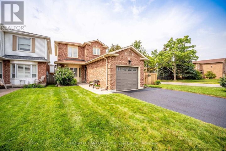 Property Photo:  141 Poolton Crescent  ON L1E 2H6 