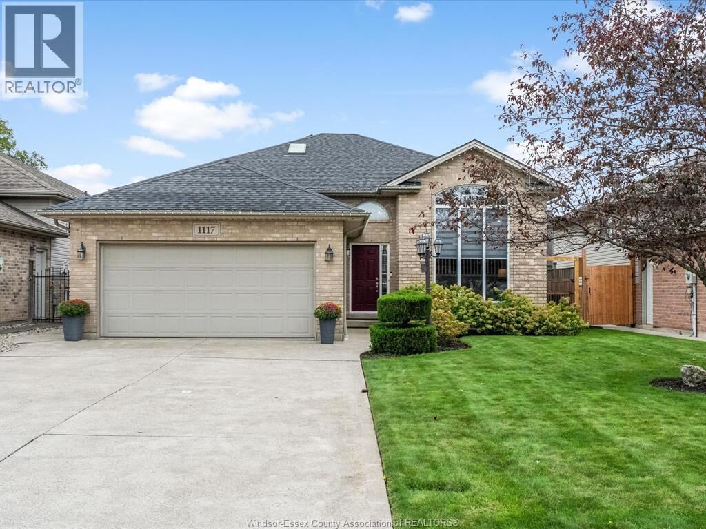 Property Photo:  1117 Monarch Meadows Drive  ON N8L 0W5 