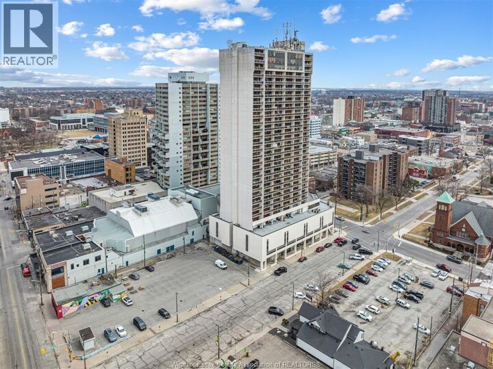 Property Photo:  150 Park Street West 3009  ON N9A 7A2 