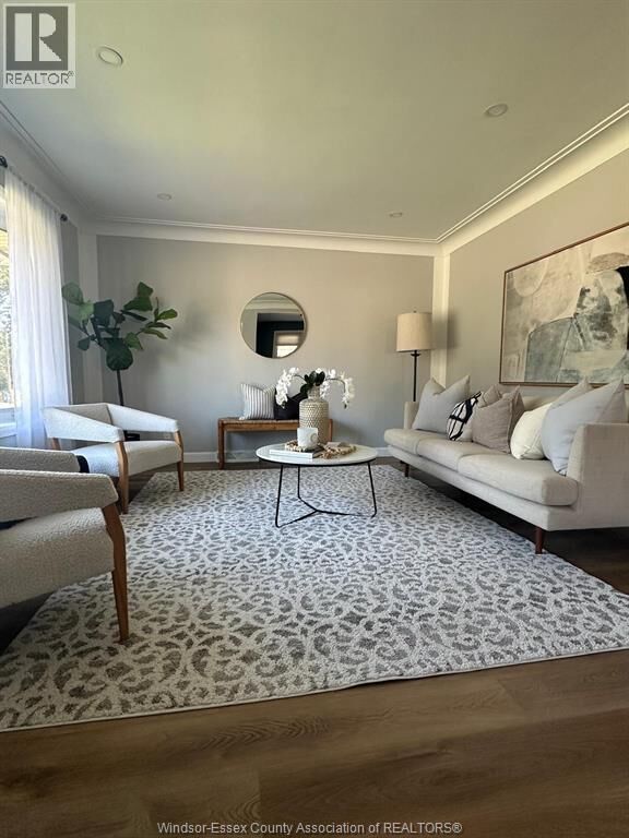 Property Photo: 4245 Wyandotte Street East ON N8Y 1G8
