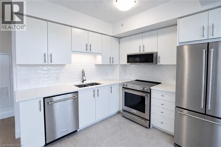 Property Photo:  93 Arthur Street South 1105  ON N1E 0T3 