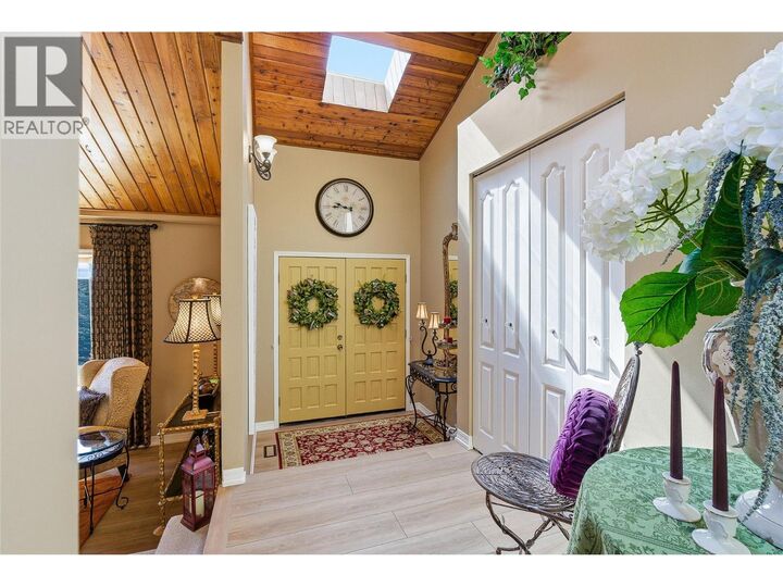 Property Photo:  2463 Irvine Avenue  BC V1K 4H4 