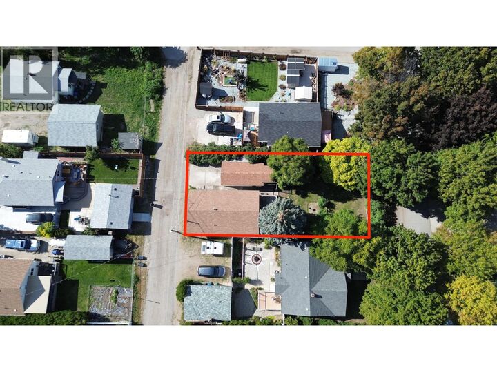Property Photo: 875 Tilton Avenue BC V0H 1T0