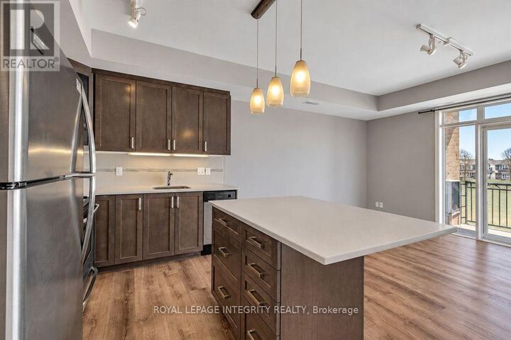Property Photo:  805 Beauparc Drive 206  ON K1J 0B6 