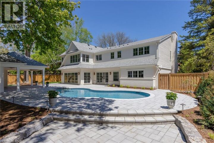 Property Photo: 130 Edgecliffe Place ON L7L 3Z3