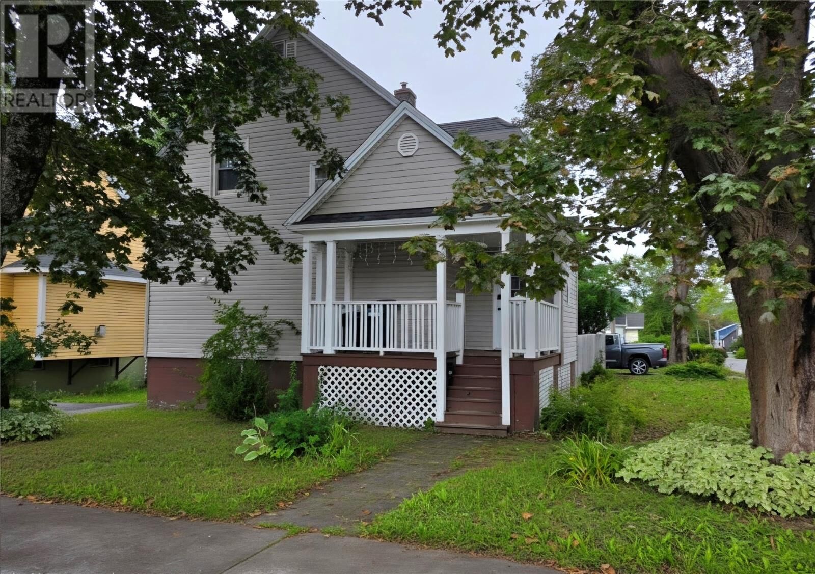 Property Photo:  42 Eastvalley Road  NL A2H 2L3 
