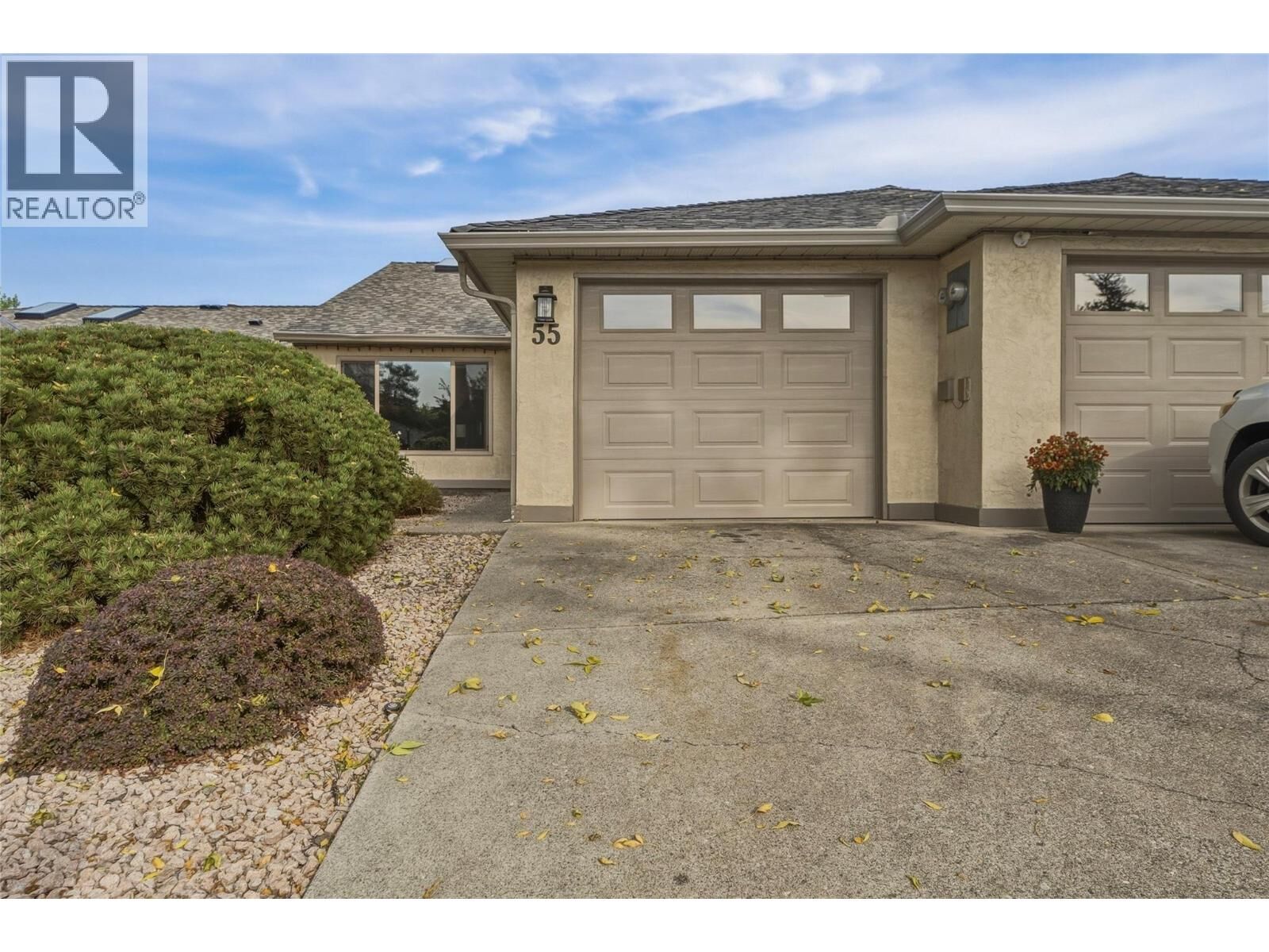 Property Photo:  1400 14th Avenue 55  BC V1B 2S9 