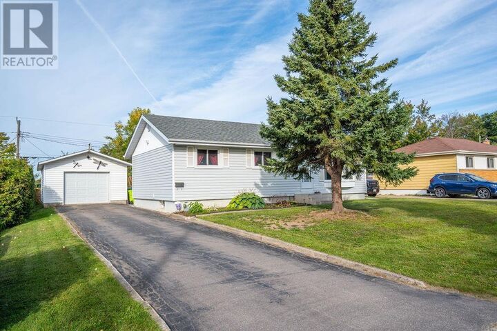 Property Photo:  131 Allard St  ON P6B 5G3 