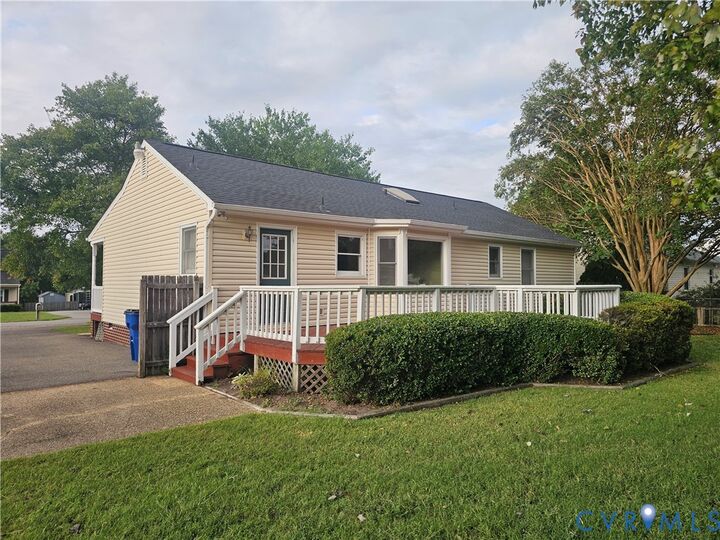 Property Photo:  6418 Chenault Way  VA 23111 