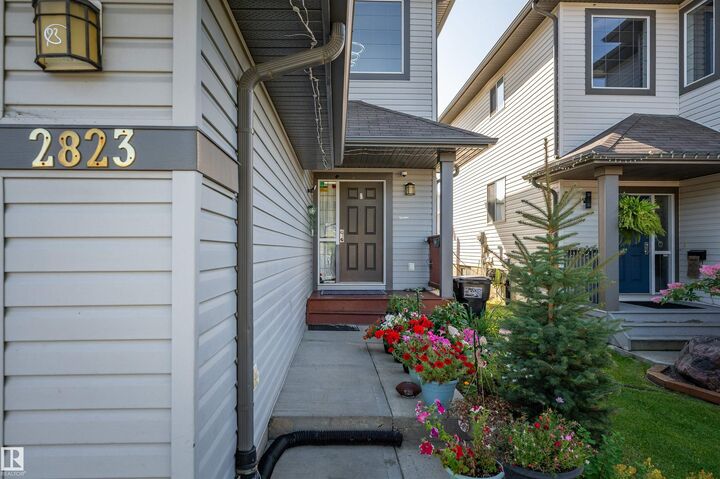 Property Photo: 2823 22 Avenue NW AB T6T 0K1