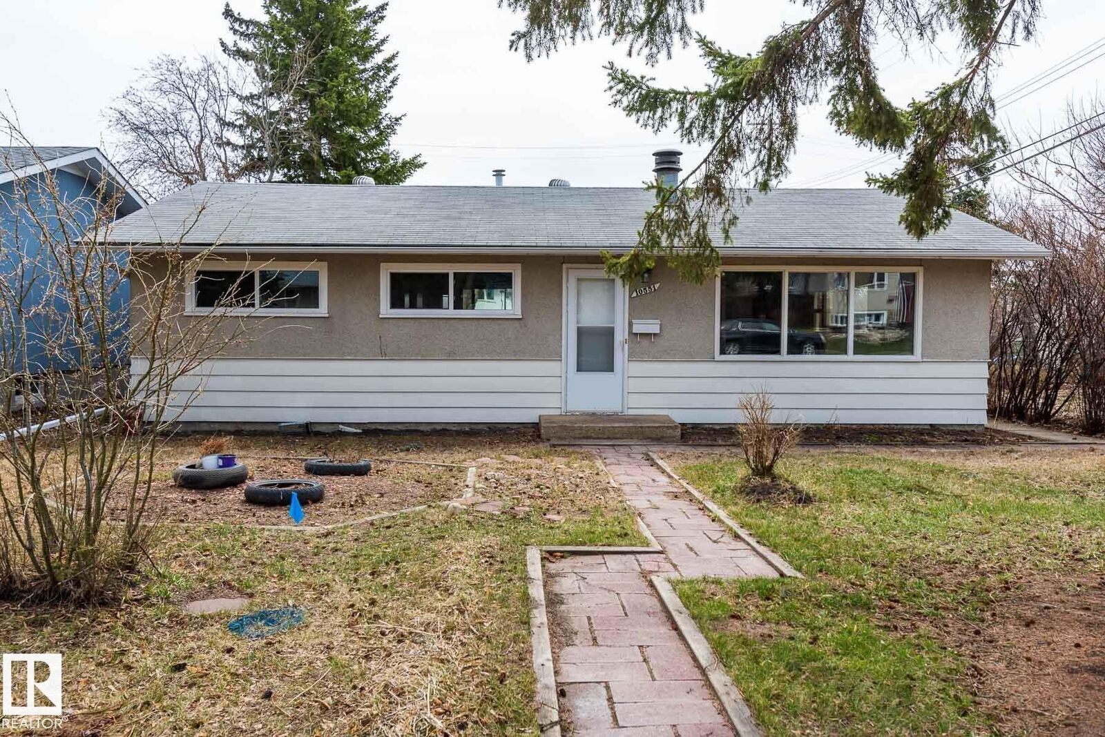 Property Photo: 10551 53 Avenue NW AB T6H 0R6
