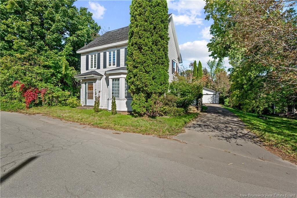 Property Photo:  19 Academy Street  NB E4H 2R3 
