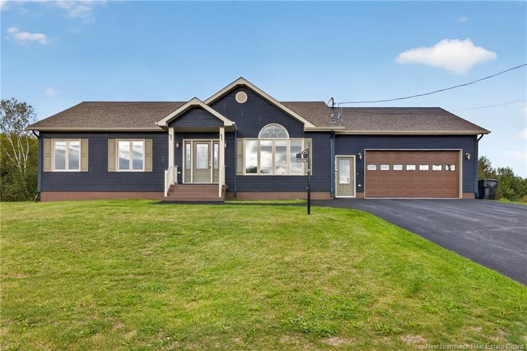 Property Photo:  1 Bellevue Street  NB E8E 0B6 