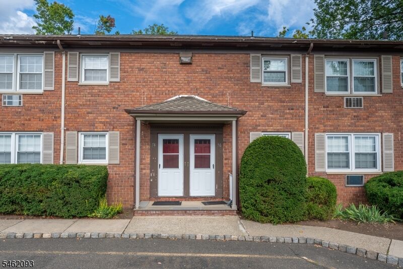 Property Photo: 206 Main St Unit 74 B NJ 07041