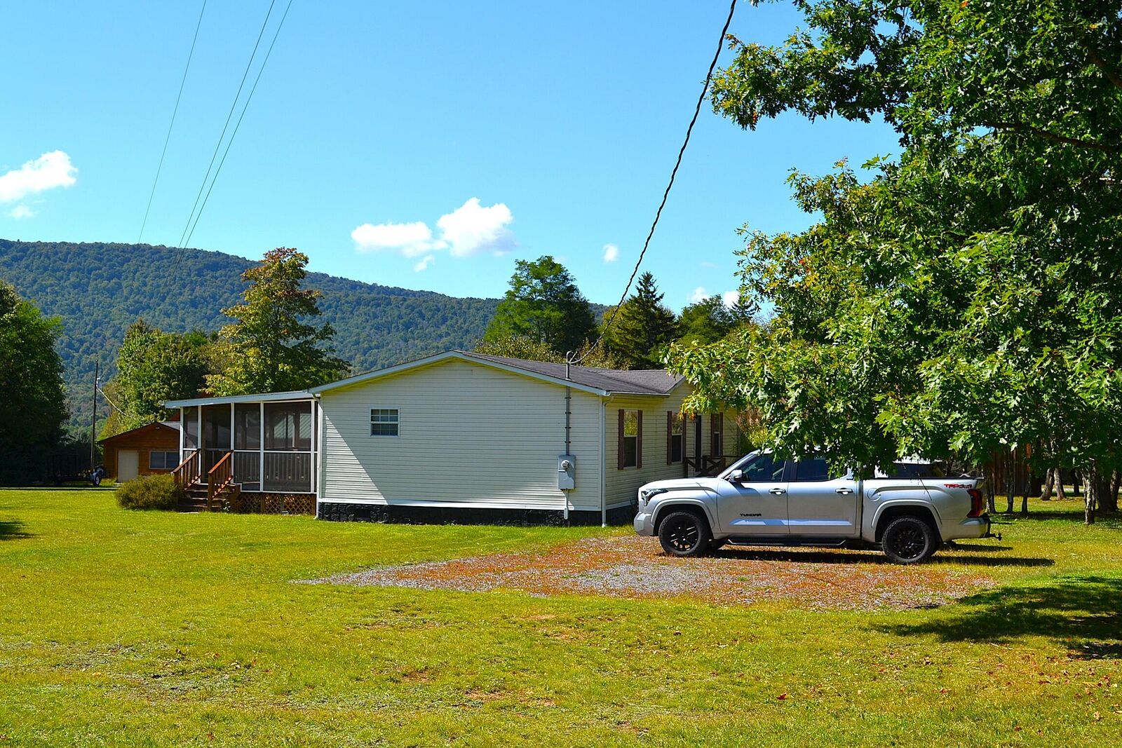 Property Photo:  484 E Woodrow Branch Road  WV 24954 