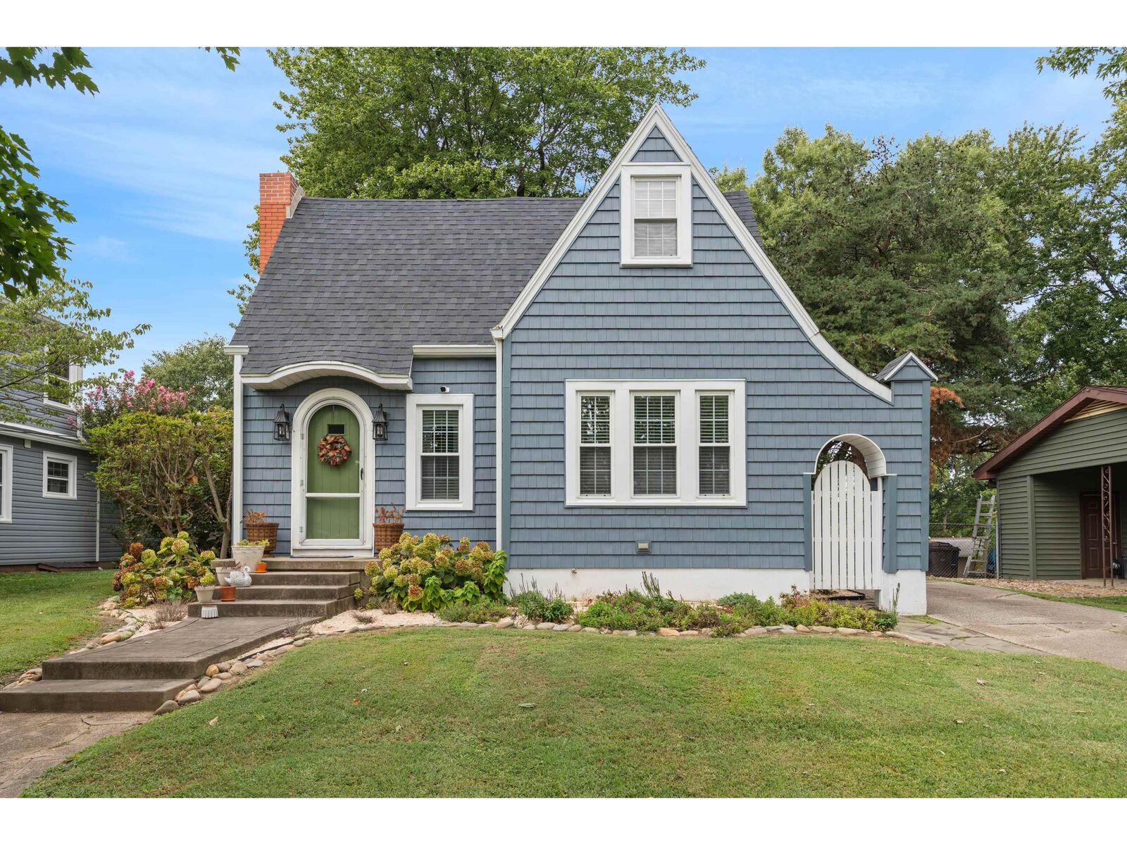 Property Photo:  2415 N Elm Street  KY 42420 