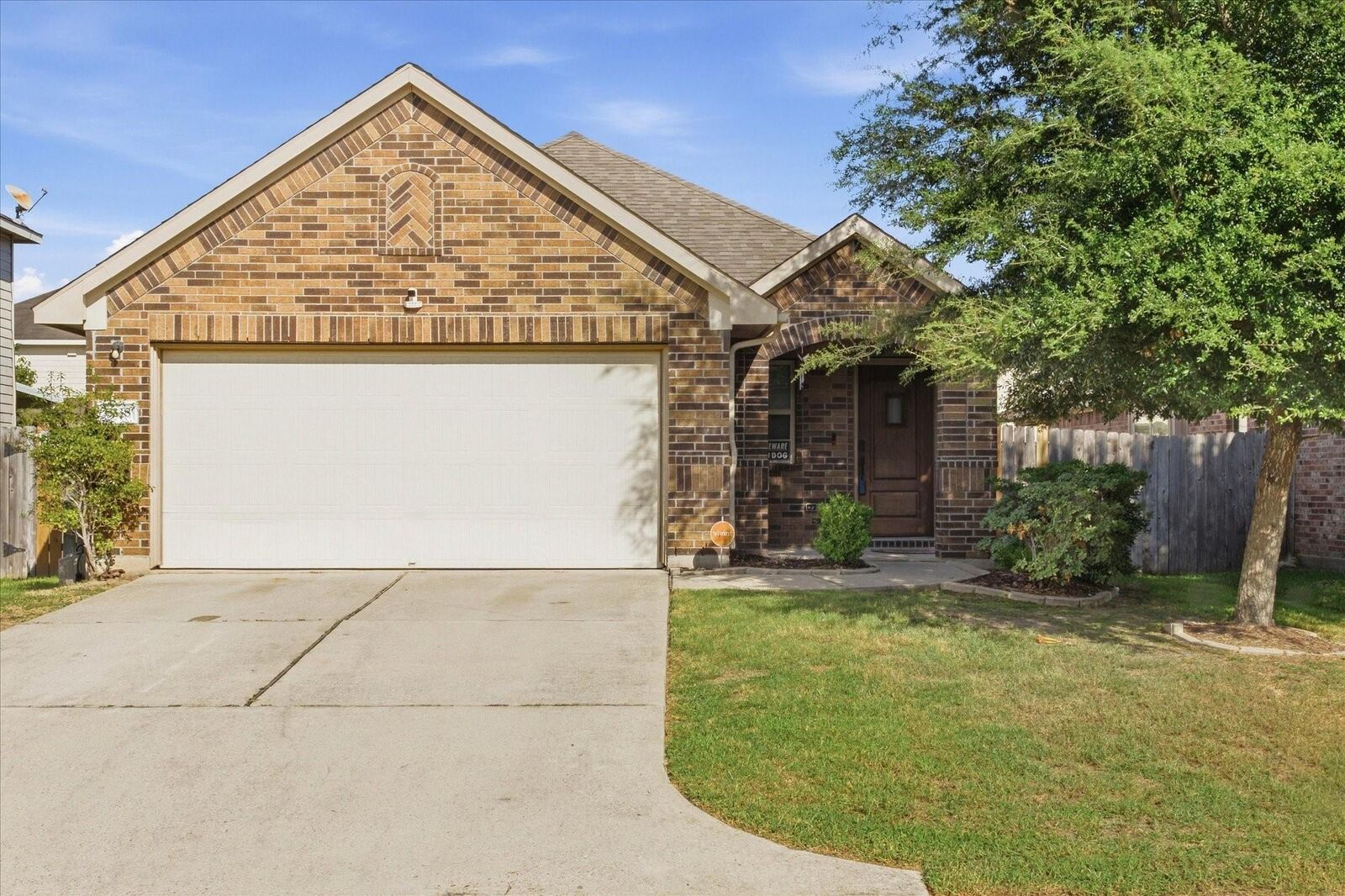 Property Photo:  8338 Broadleaf Avenue  TX 77521 