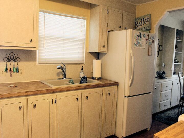 Property Photo:  52 Royal Palm Circle  FL 33778 