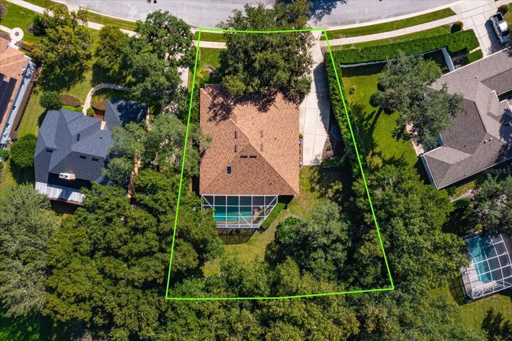 Property Photo: 536 Avon Glade Place FL 32771