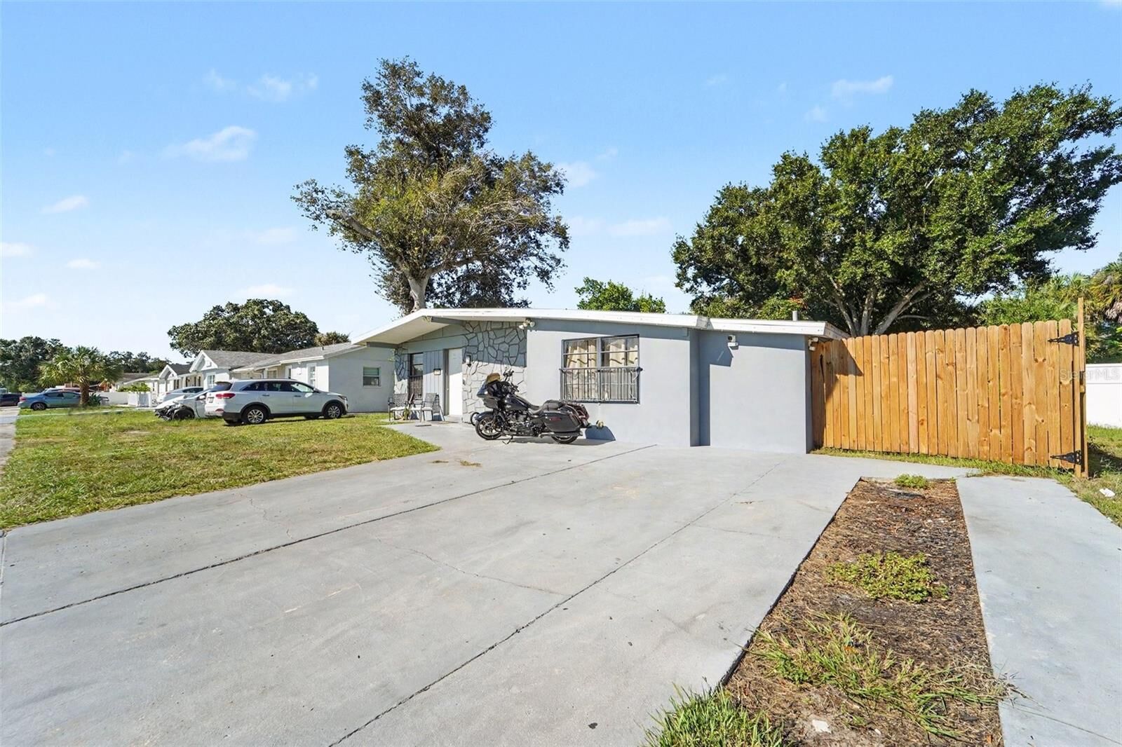 Property Photo:  4834 Alvarado Drive  FL 33634 