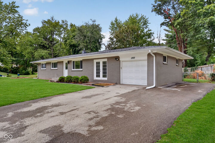 Property Photo:  1160 Birnam Woods Trail  IN 46280 