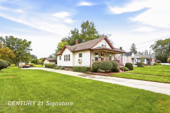 Property Photo:  2317 N Charles Street  MI 48602 