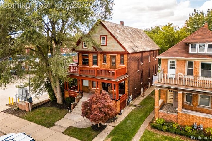 Property Photo: 5029 Trumbull Street MI 48208 2041