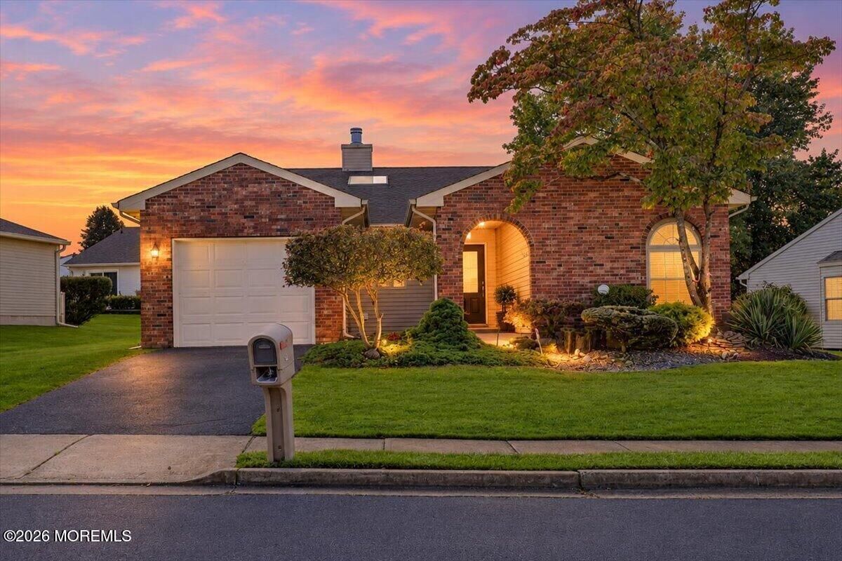 Property Photo:  36 Lakeview Drive  NJ 07746 