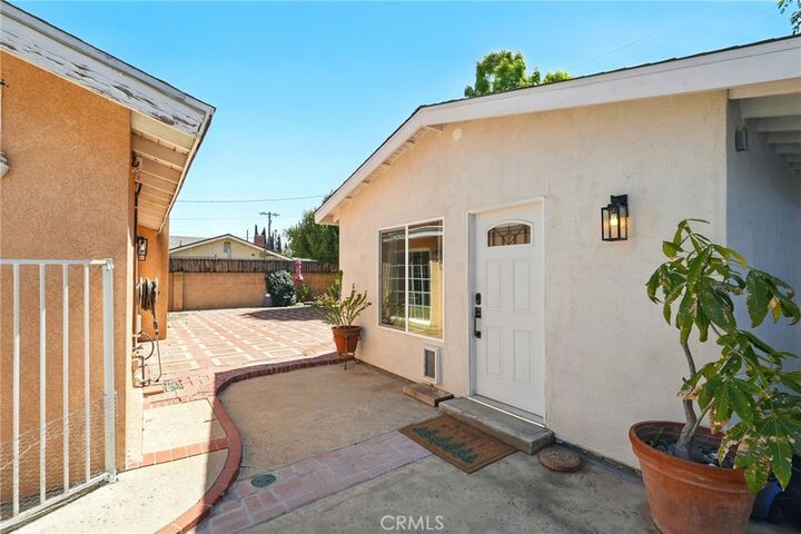 Property Photo:  16516 Index Street  CA 91344 