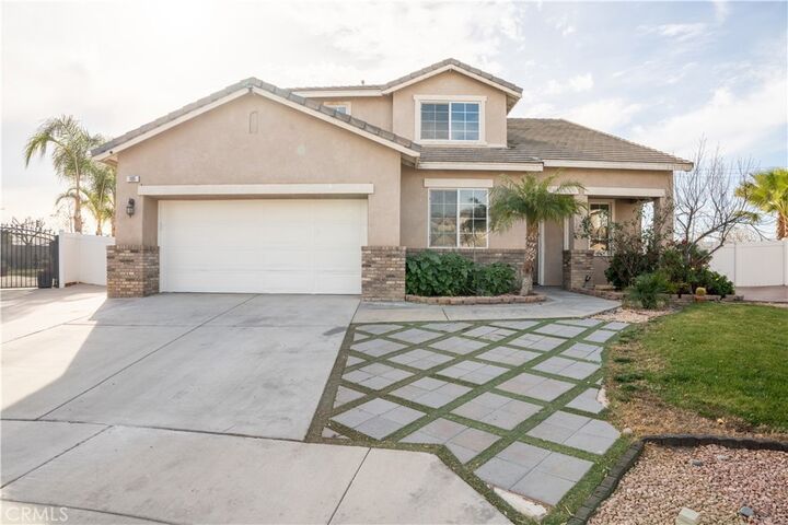 Property Photo: 105 Galileo Lane CA 92571