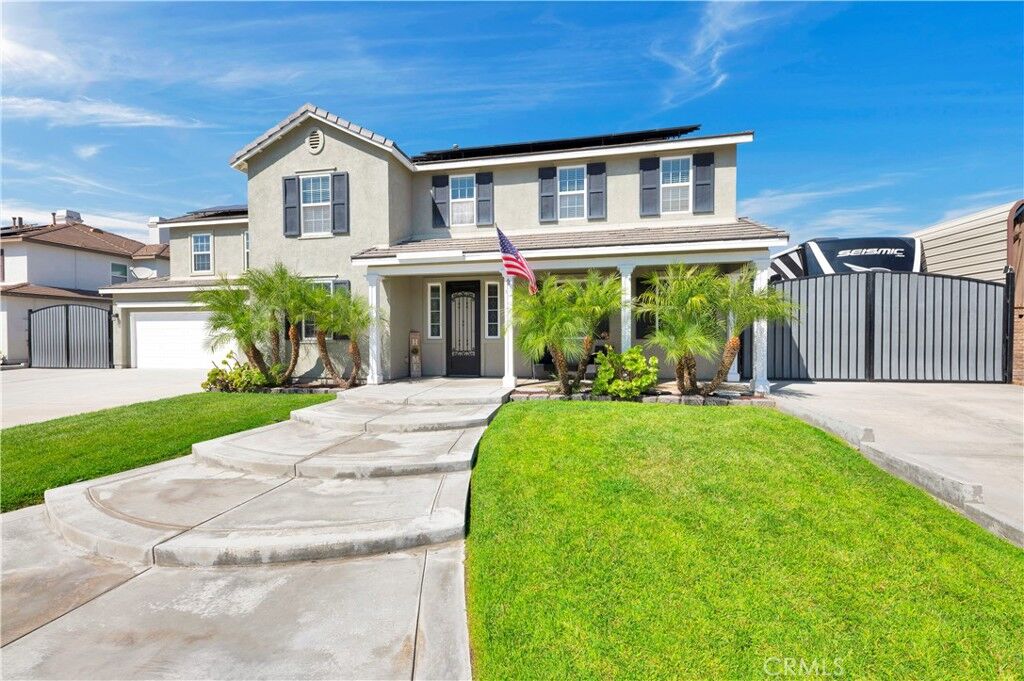 Property Photo:  30158 Beeswing  CA 92584 