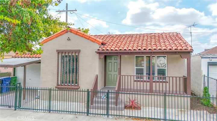 Property Photo: 2512 W 60th Street CA 90043