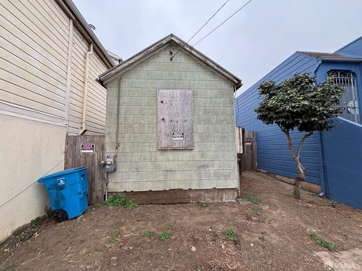 Property Photo:  1279 Gilman Avenue  CA 94124 
