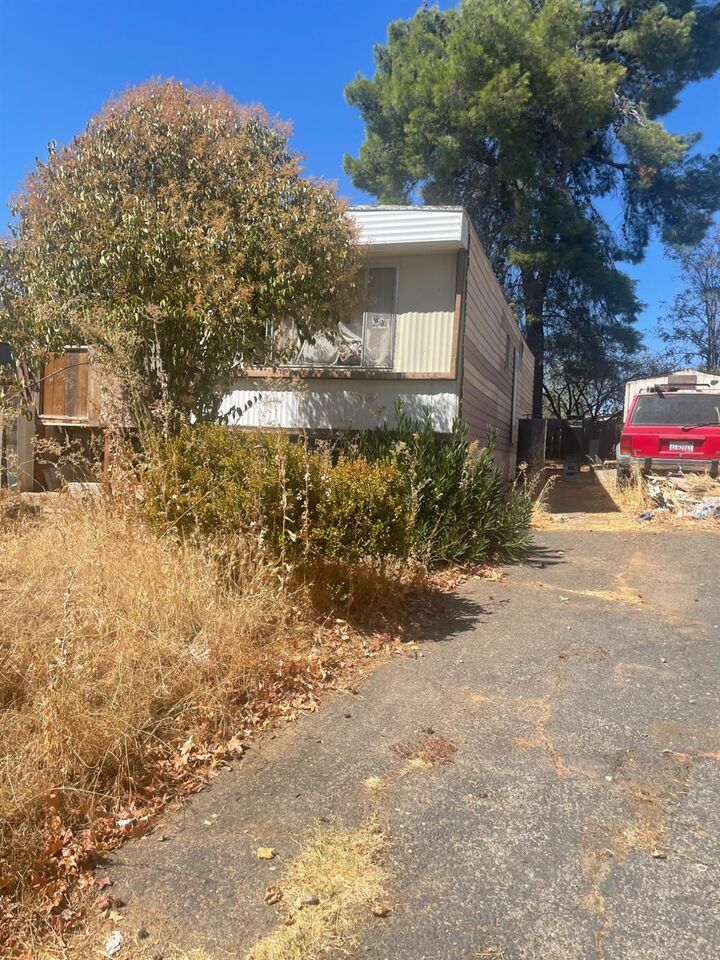 Property Photo: 1046 Iroquois Circle CA 95228