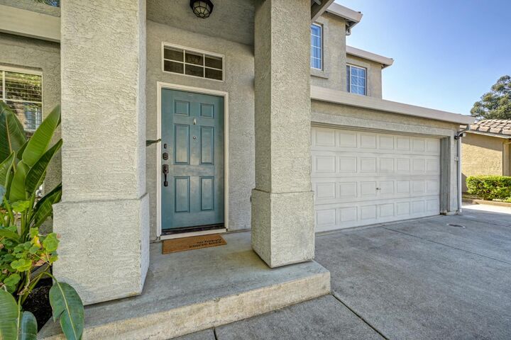 Property Photo: 2163 Beatty Way CA 95747