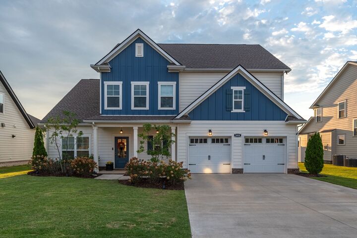 Property Photo:  5404 Bridgemore Blvd  TN 37129 