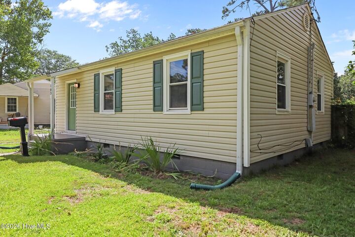 Property Photo:  103 Robin Road  NC 28540 
